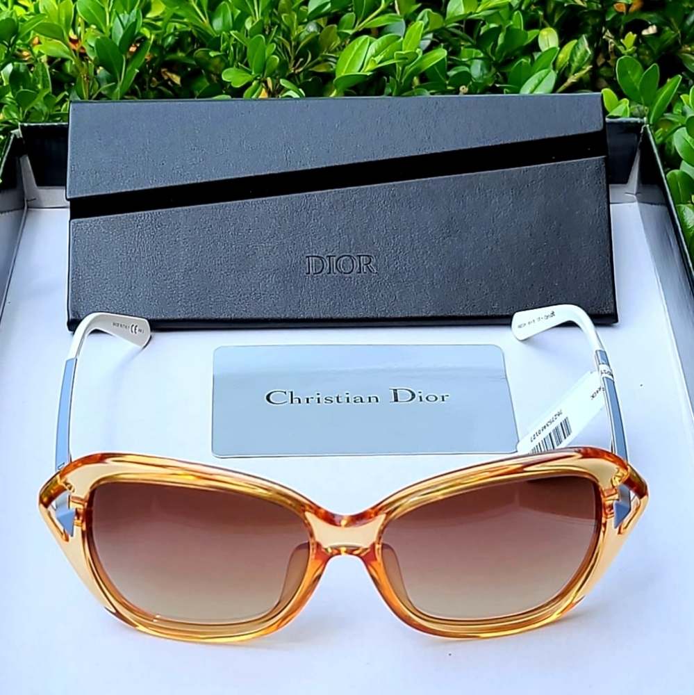 Women's sunglasses